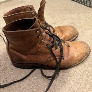 Wolverine 1000 mile boots “rough out”